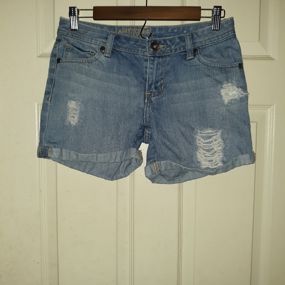 Arizona distressed jean shorts size 5 100% cotton